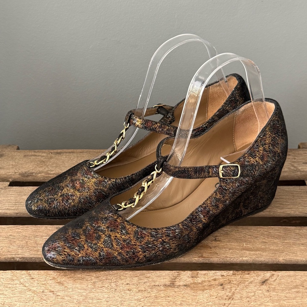 Anyi lu Wedge Animal Print TStrap Shoes Size 39.5/9-9.5‎ A29